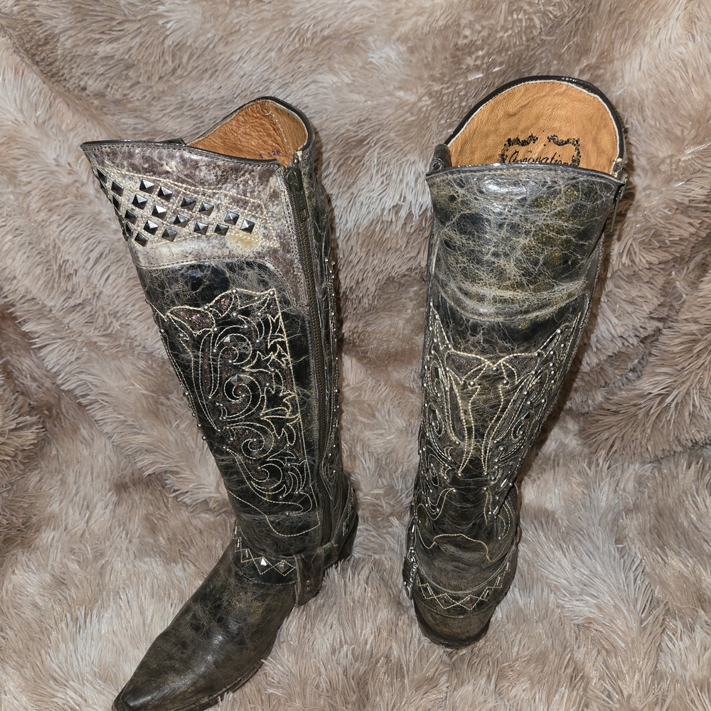 Black and Silver Western Boots
